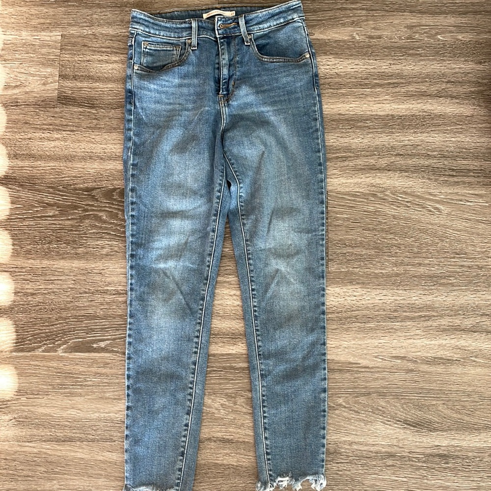Levi high rise skinny